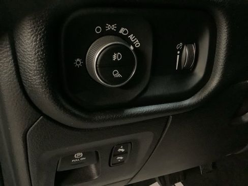 Used 2021 RAM 1500 Big Horn AWD/4WD image 24