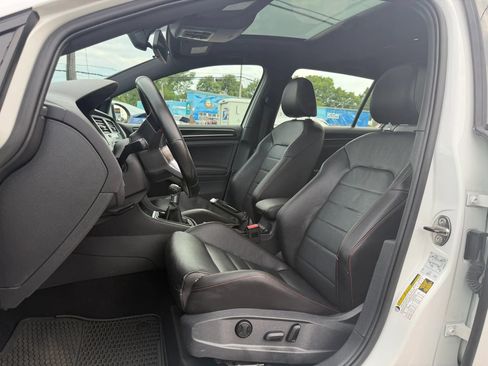 Used 2017 Volkswagen GTI Autobahn FWD image 11