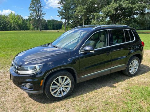 Used 2015 Volkswagen Tiguan SE FWD image 4