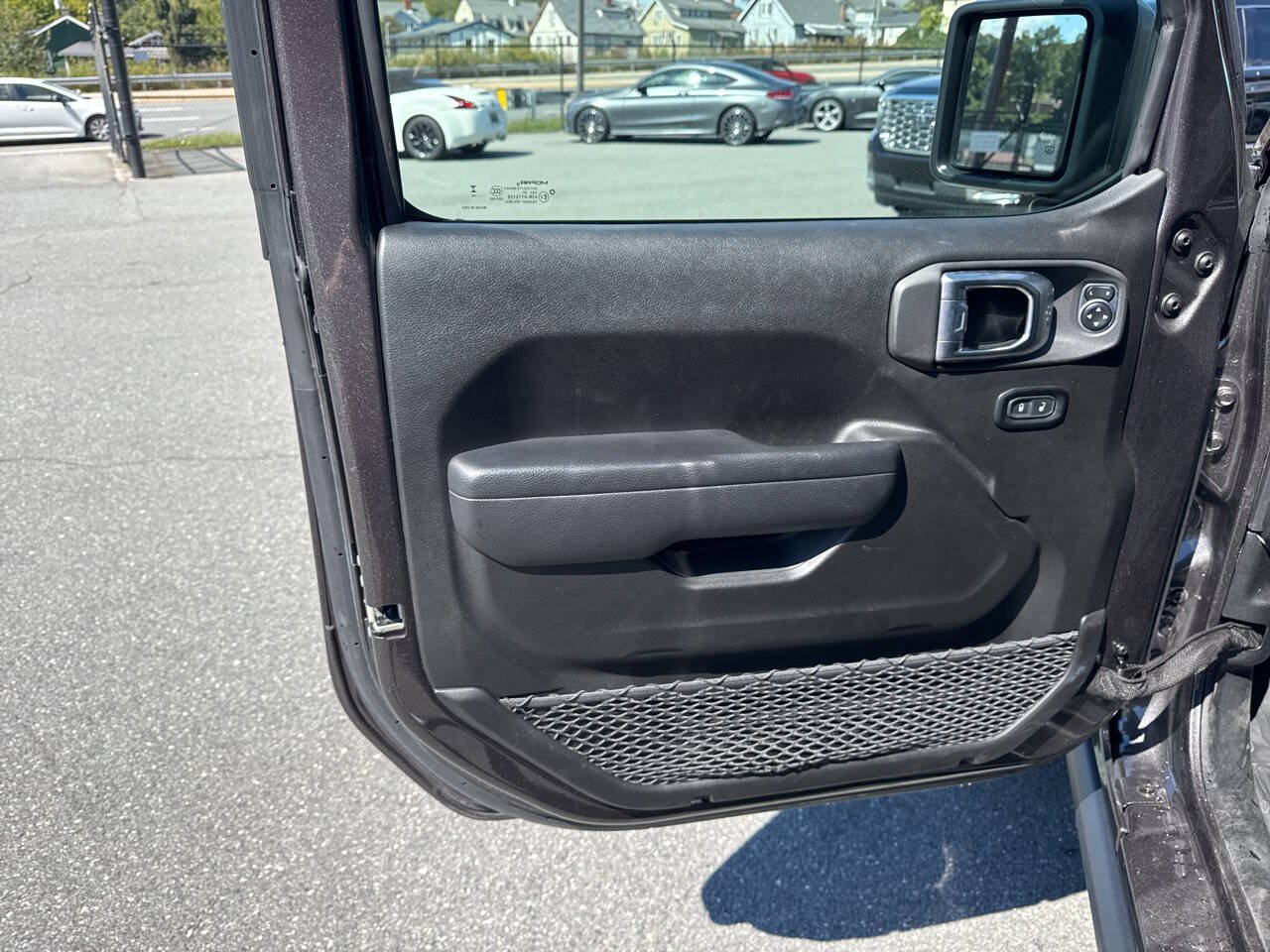 Used 2024 Jeep Wrangler Unlimited Sport AWD/4WD image 33