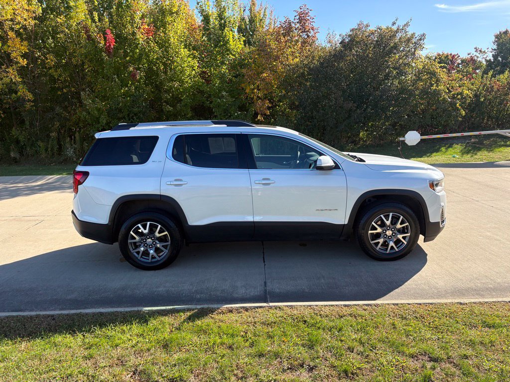 Used 2023 GMC Acadia SLT w/ Technology Package AWD/4WD image 10