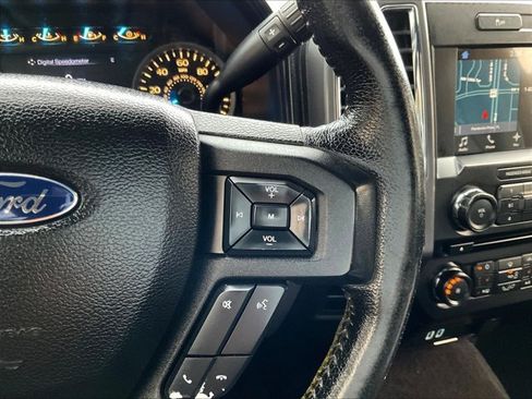 Used 2016 Ford F150 XLT w/ Equipment Group 302A Luxury AWD/4WD image 18