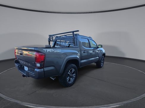 Used 2018 Toyota Tacoma TRD Sport w/ Technology Package AWD/4WD image 13