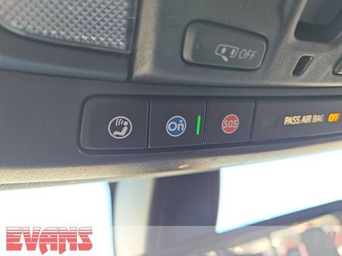 Used 2021 GMC Sierra 1500 AT4 w/ AT4 Value Package AWD/4WD image 17