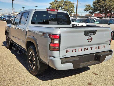 Used 2023 Nissan Frontier Pro-X w/ Pro Convenience Package image 3