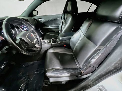 Used 2022 Dodge Charger SXT w/ Leather Interior Group RWD image 19