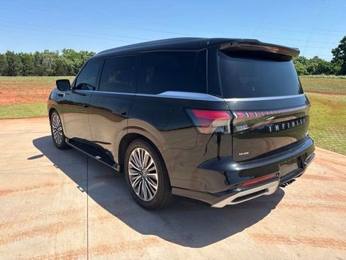 Used 2025 INFINITI QX80 Sensory AWD/4WD image 5