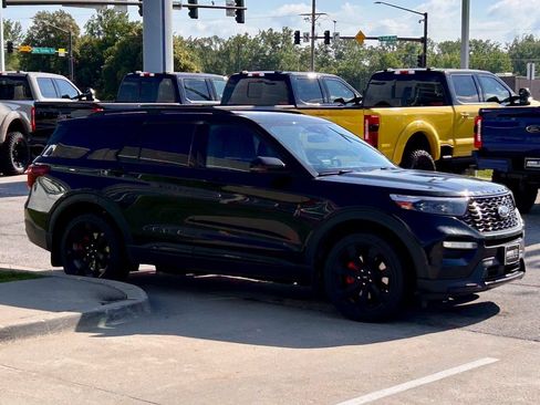Used 2023 Ford Explorer ST w/ Equipment Group 401A AWD/4WD image 7