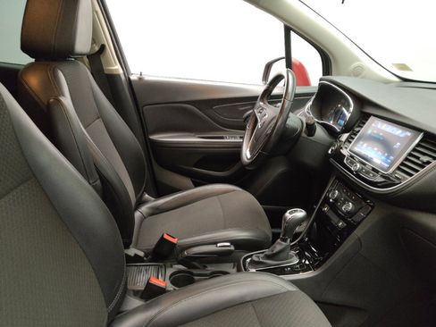 Used 2018 Buick Encore Preferred image 21