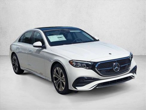 New 2026 Mercedes-Benz E 350 4MATIC Sedan image 6