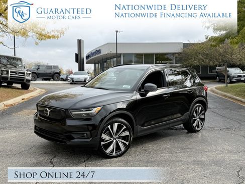 Used 2021 Volvo XC40 P8 Recharge w/ Advanced Package image 1