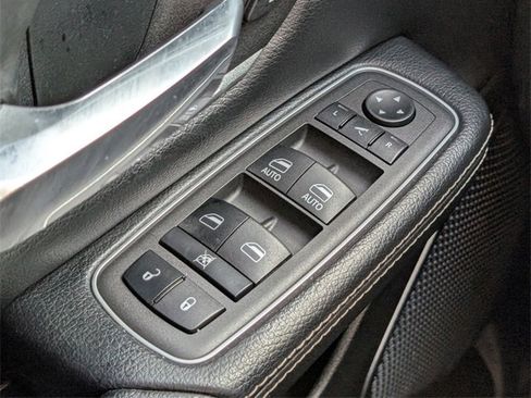 Used 2022 RAM 1500 Laramie image 26