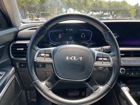Used 2025 Kia Telluride S AWD/4WD image 43