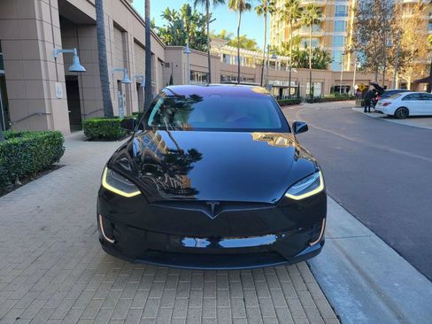 Used 2018 Tesla Model X 100D AWD/4WD image 6