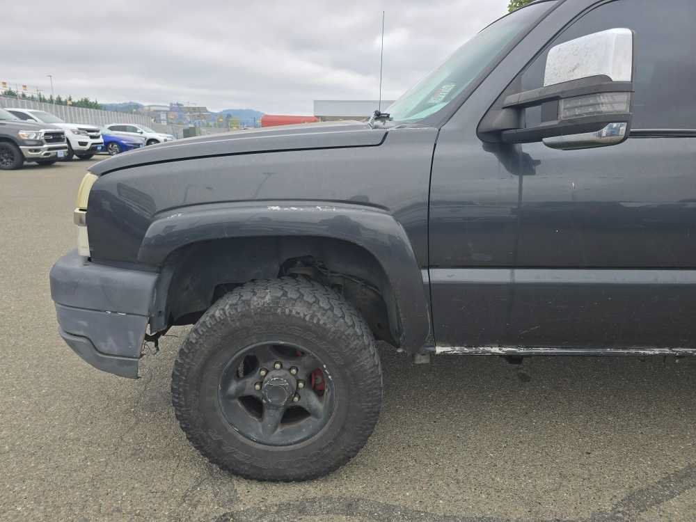 Used 2003 Chevrolet Silverado 2500 LS AWD/4WD image 20