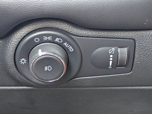 Used 2022 Dodge Durango GT RWD image 26