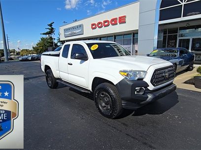 Used 2016 Toyota Tacoma SR