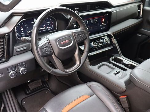 Used 2025 GMC Sierra 2500 AT4 w/ AT4 Premium Plus Package image 5