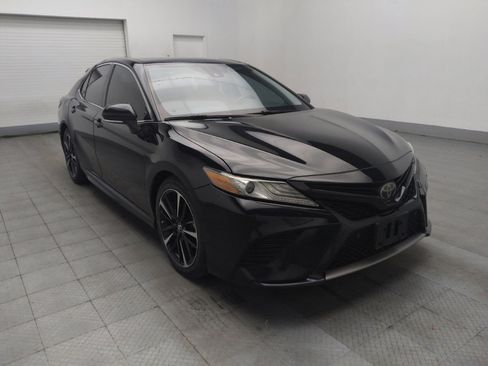 Used 2018 Toyota Camry XSE image 13