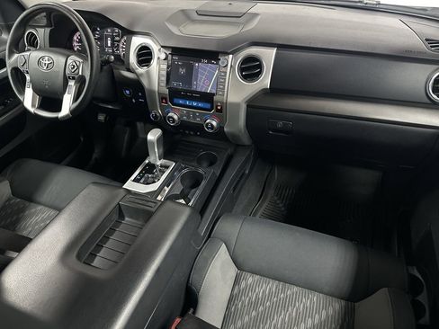 Used 2021 Toyota Tundra 4x4 CrewMax image 12