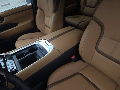 New 2026 Nissan Armada SL w/ Captain's Chari Seat Package AWD/4WD image 19