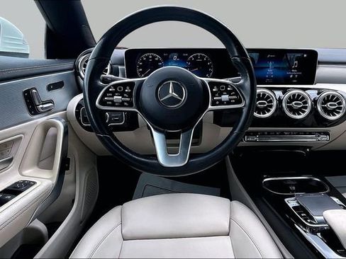 Certified 2020 Mercedes-Benz CLA 250 4MATIC image 11