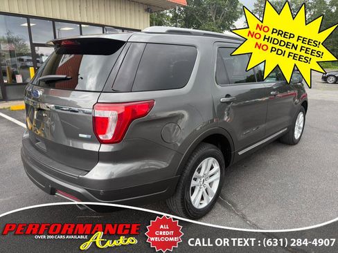 Used 2018 Ford Explorer XLT image 6