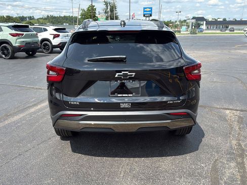 New 2026 Chevrolet Trax ACTIV w/ Driver Confidence Package FWD image 4