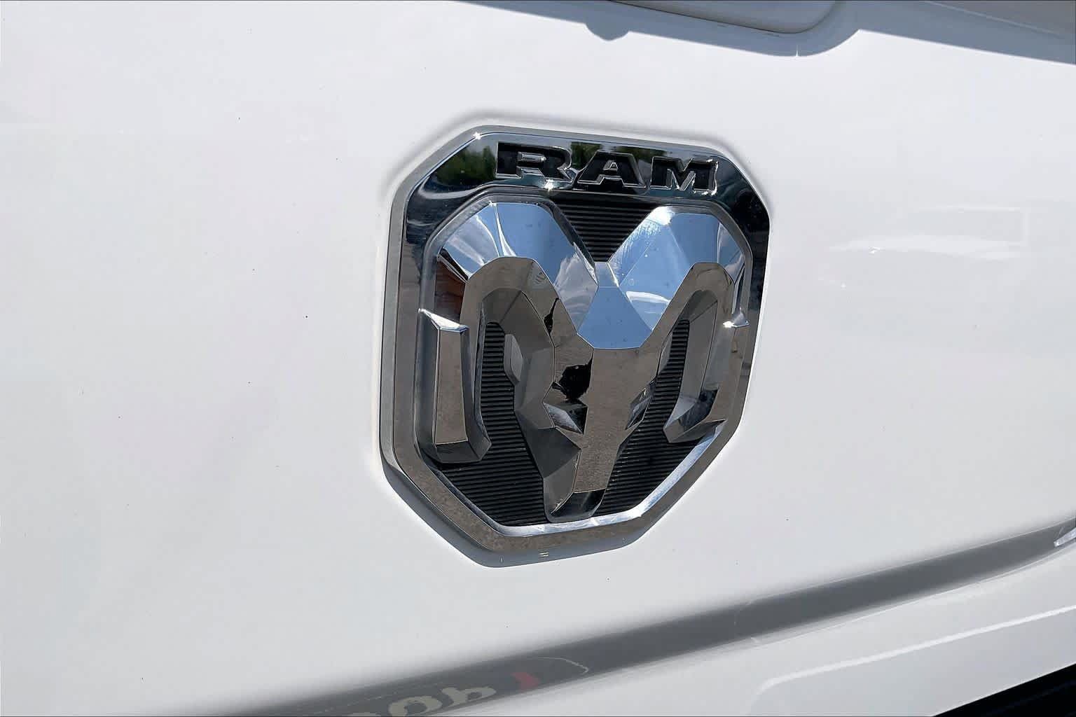 Used 2024 RAM 2500 Laramie w/ Safety Group AWD/4WD image 29