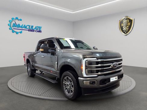 Used 2025 Ford F250 Platinum w/ Platinum Plus Package image 6