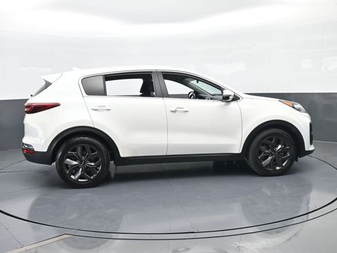 Used 2022 Kia Sportage LX w/ LX FWD Value Edition Package image 7
