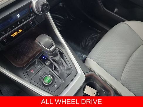 Used 2020 Toyota RAV4 Limited w/ Limited Grade Weather Package AWD/4WD image 25