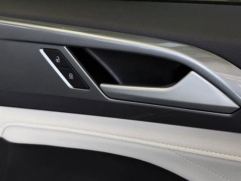 New 2025 Volkswagen Taos SEL AWD/4WD image 29