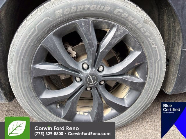 Used 2020 Chrysler Pacifica Touring-L Plus FWD image 11