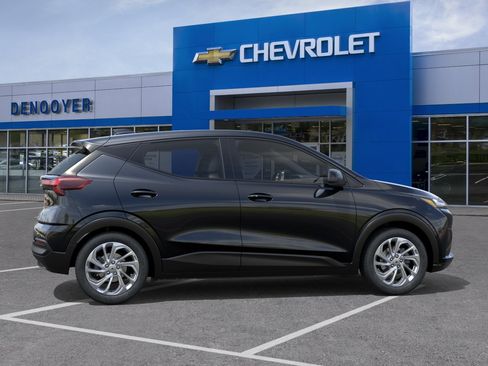 New 2027 Chevrolet Bolt LT FWD image 29