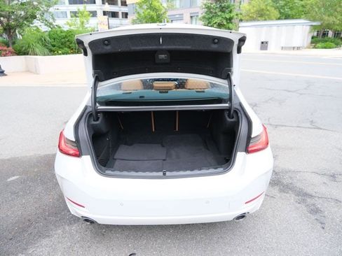 Used 2024 BMW 330i Sedan image 10