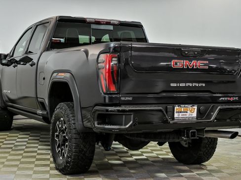 Used 2024 GMC Sierra 2500 AT4X AWD/4WD image 6