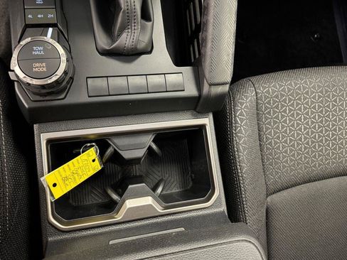 Used 2025 Toyota 4Runner SR5 image 9