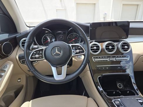 Used 2021 Mercedes-Benz GLC 300 image 15