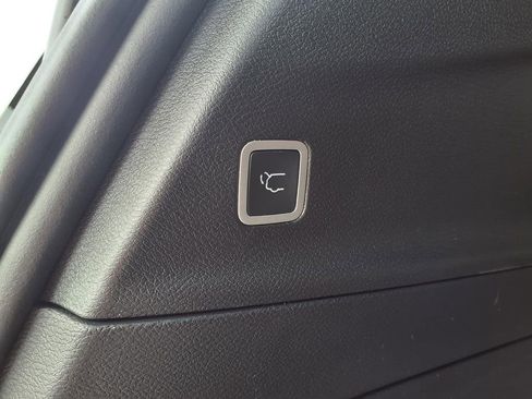 New 2026 Chrysler Pacifica Select w/ S Appearance Package FWD image 28