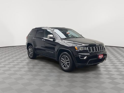 Used 2019 Jeep Grand Cherokee Limited w/ Trailer Tow Group IV image 34