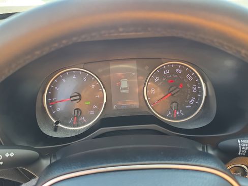 Used 2019 Toyota RAV4 XLE image 36