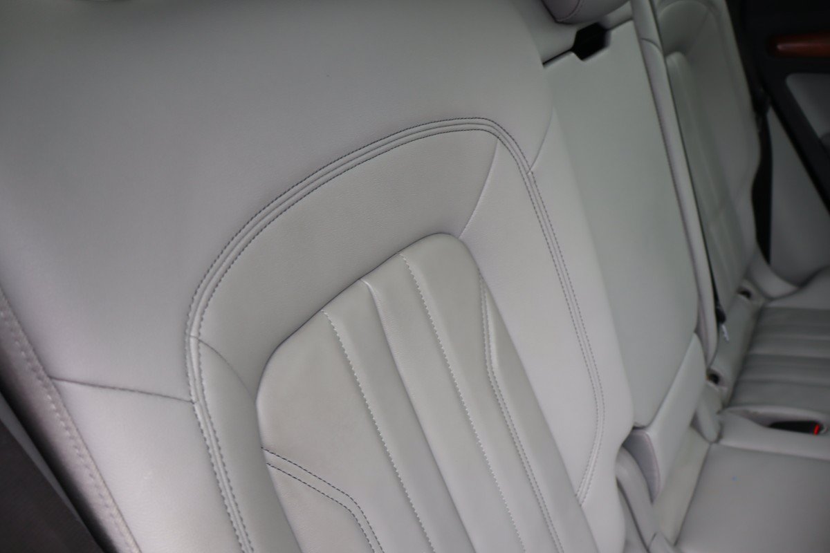 Used 2023 Audi Q5 2.0T Premium Plus AWD/4WD image 24