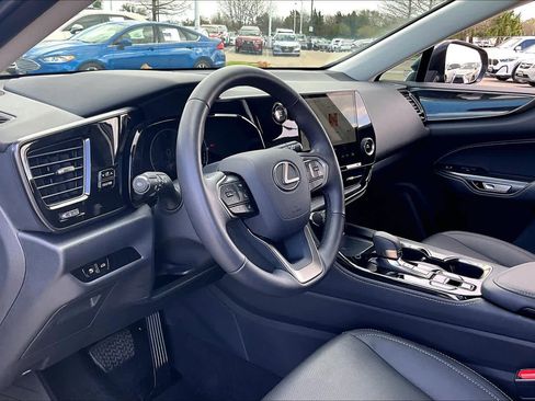 Used 2025 Lexus NX 250 FWD w/ Accessory Package (K3) image 15