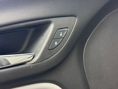 Used 2024 Chevrolet Equinox LS w/ Driver Confidence II Package FWD image 15
