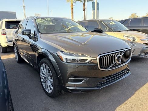 Used 2018 Volvo XC60 T8 Inscription w/ Advanced Package AWD/4WD image 2