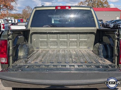 Used 2021 RAM 1500 Classic SLT image 11