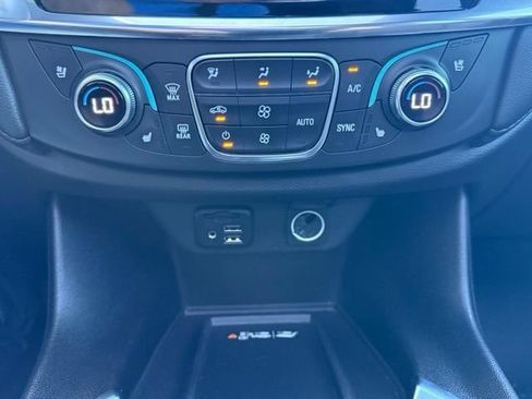 Certified 2023 Chevrolet Traverse High Country FWD image 32