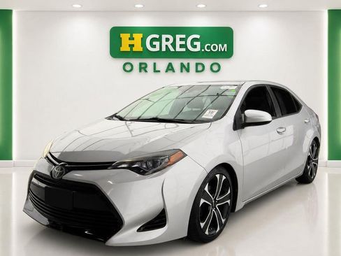 Used 2017 Toyota Corolla LE FWD image 4