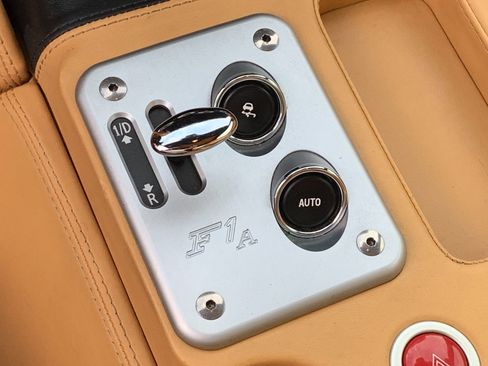 Used 2005 Ferrari 612 Scaglietti image 21